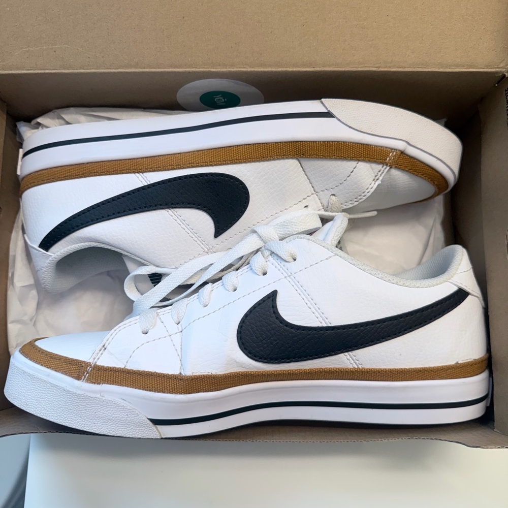 Nike Court Legacy Womens Sneakers Size 8 White Desert Ochre